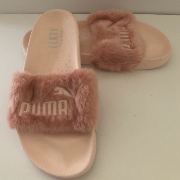 Puma X Fenty Fluffy Slides Pink 7.5 - Picture 6 of 9